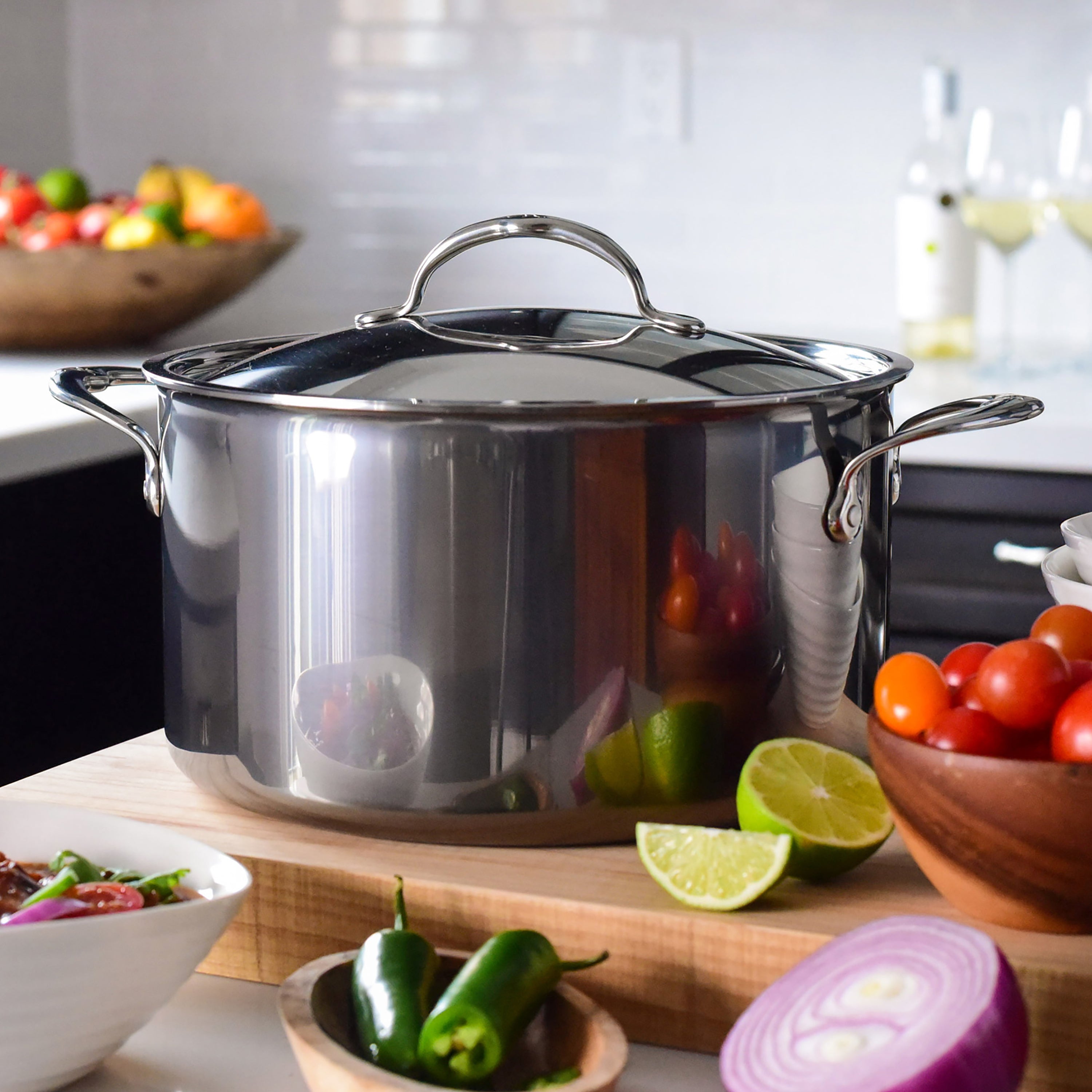 Using the stainless steel lid to cover a sauté pan on induction cooktop