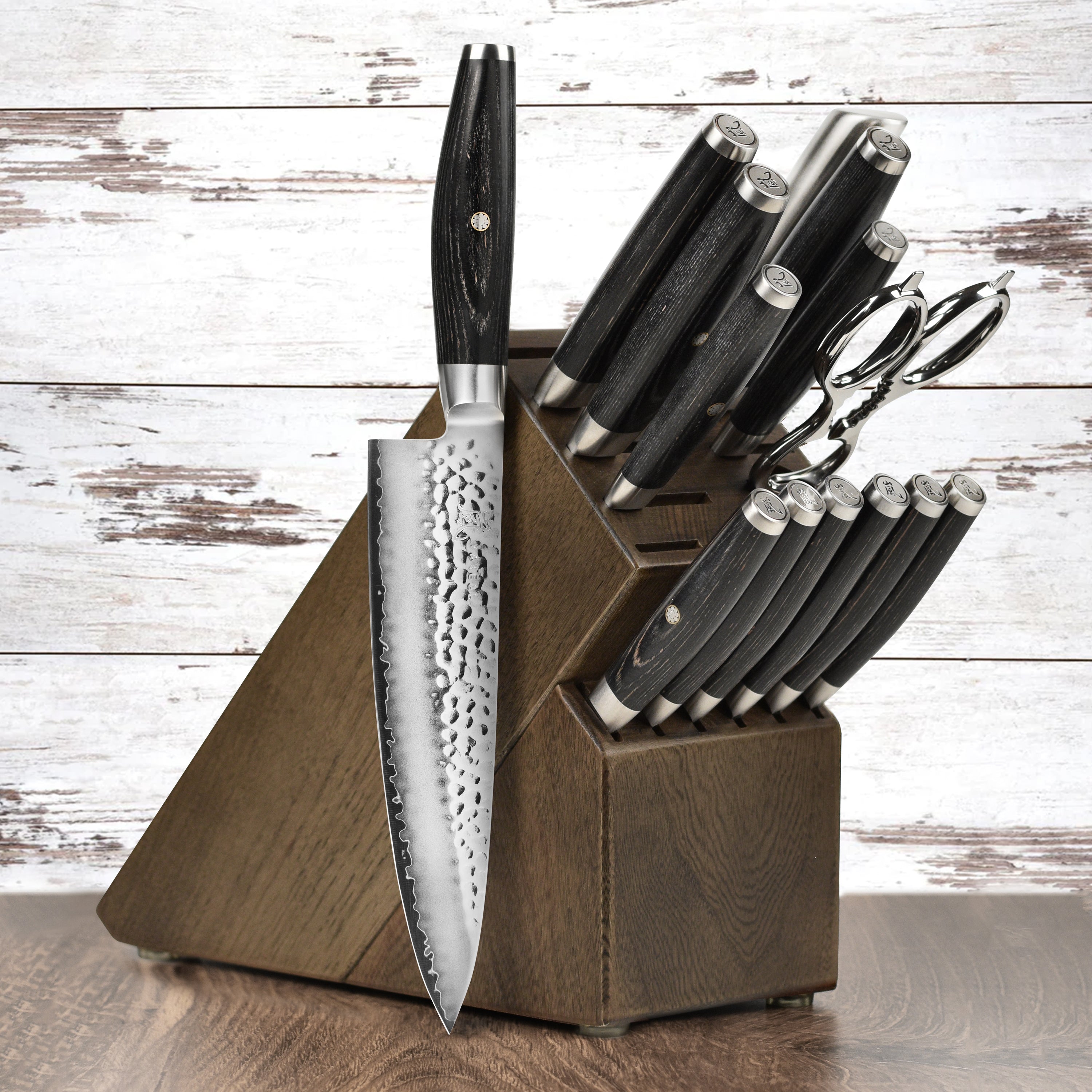 Yaxell Ketu knife block set featuring a sleek design and premium Japanese knives.