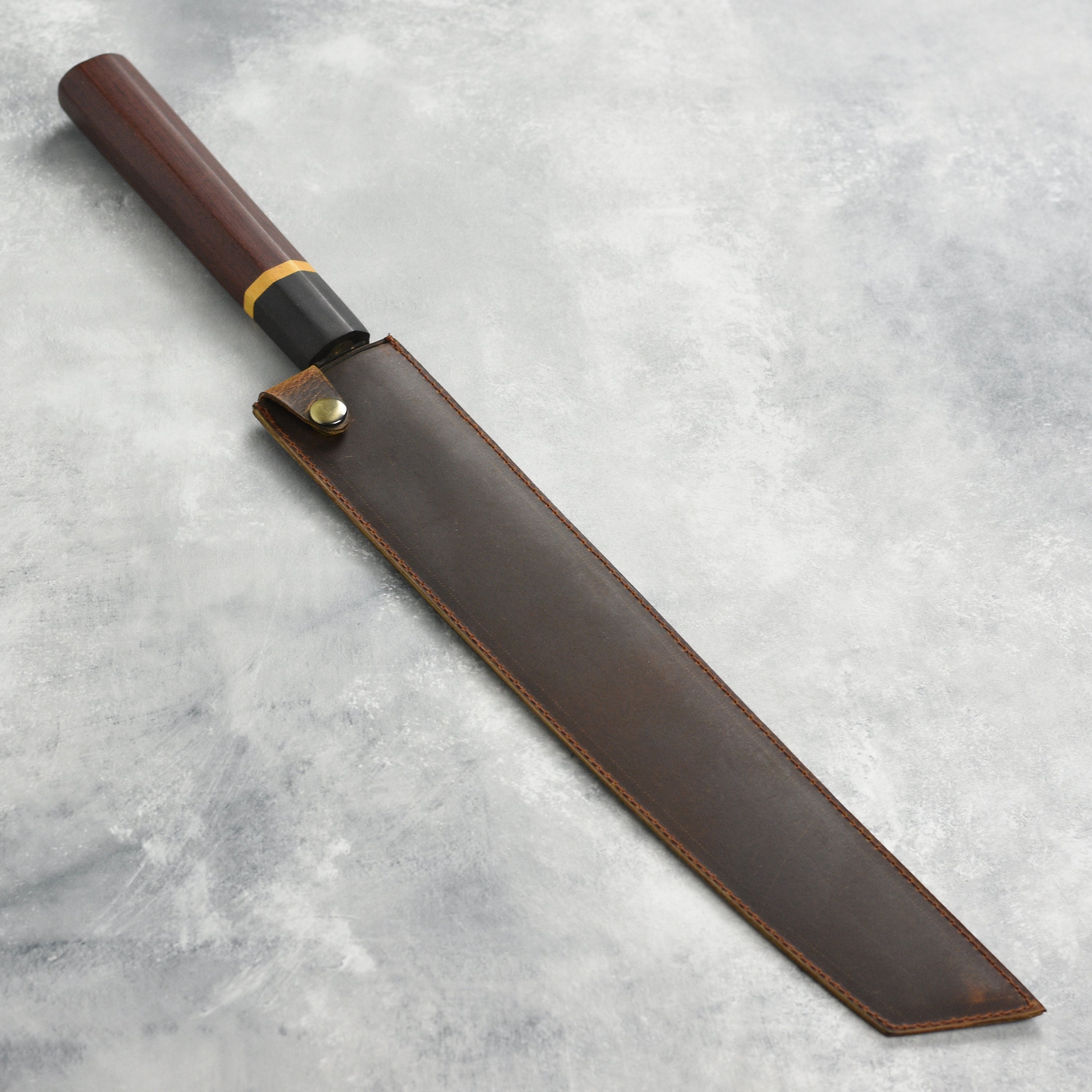 Ergonomic handle of the Sakimaru slicer for comfortable grip