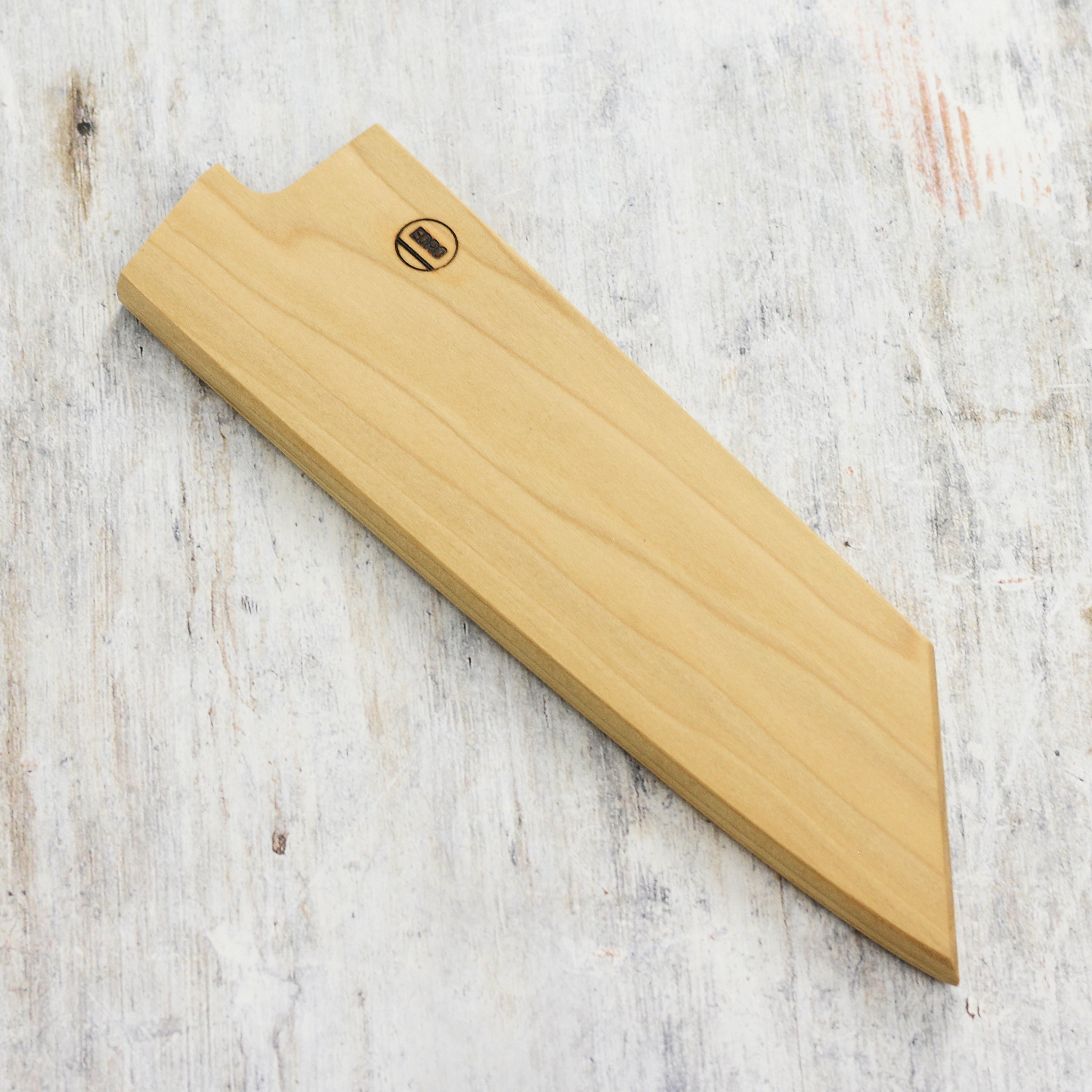 Top-down view of magnetic saya showing fit for 7-inch Bunka blade