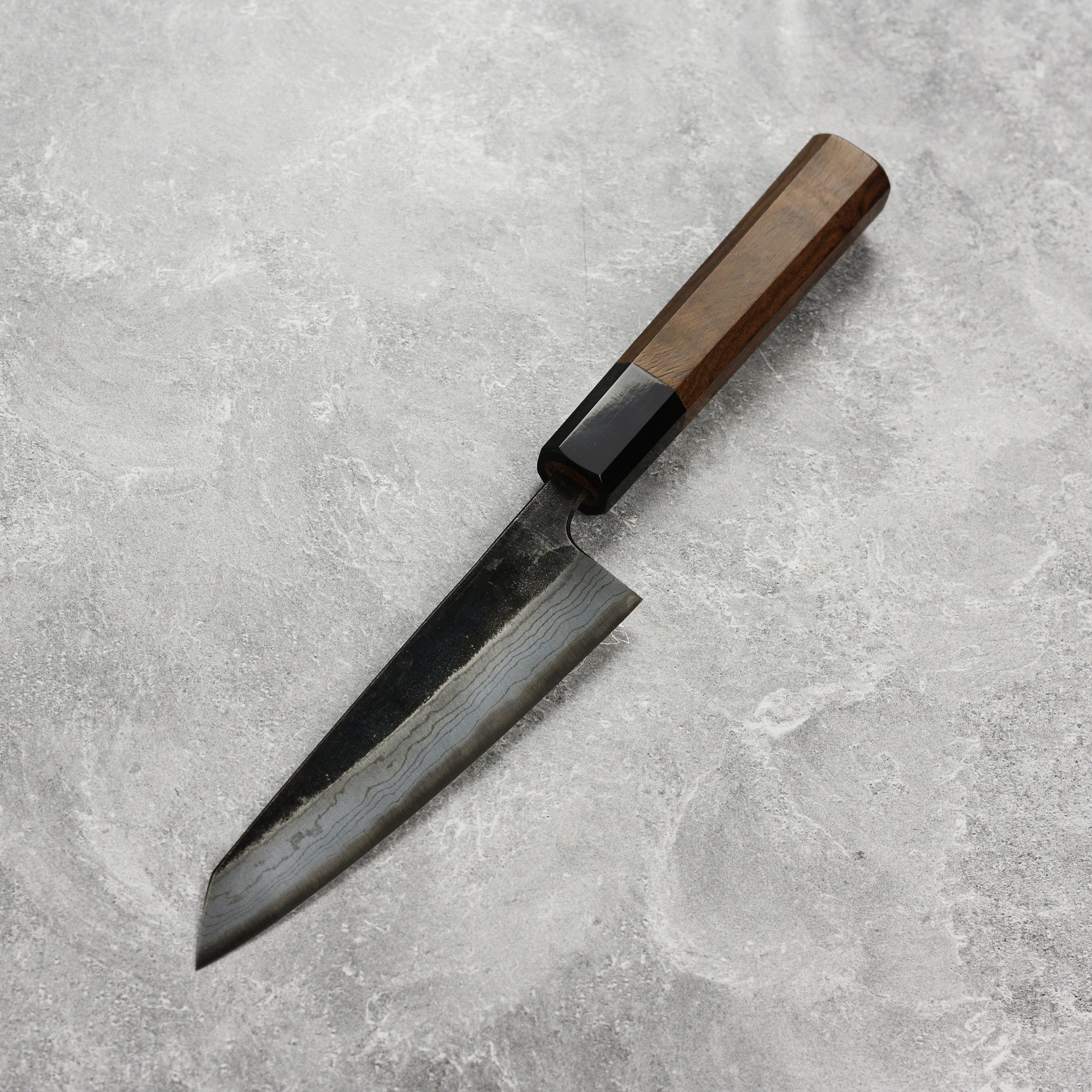 Hatsukokoro Kumokage Aogami #2 Honesuki knife in use for poultry preparation