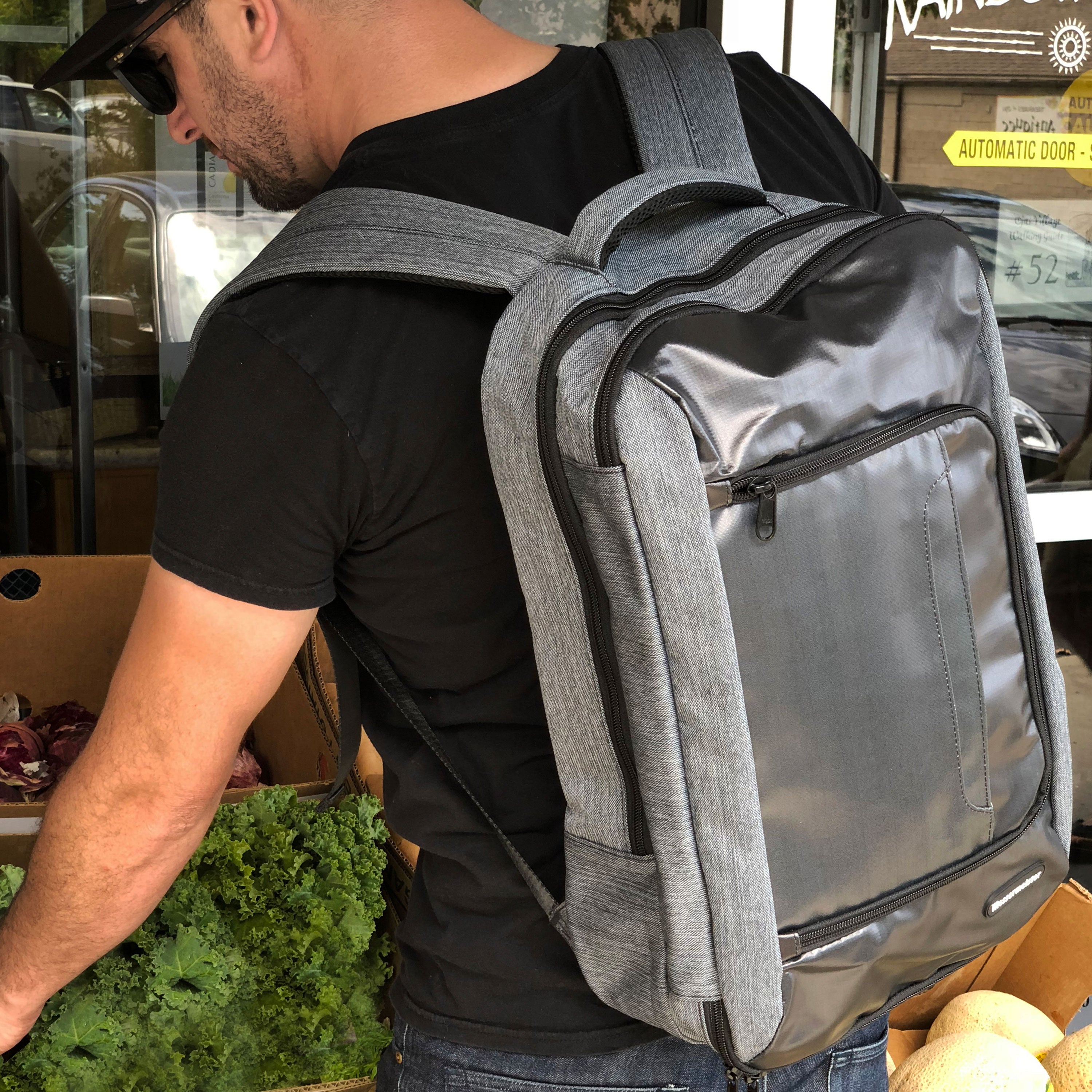 Close-up of the Messermeister culinary backpack with knives in the compartments