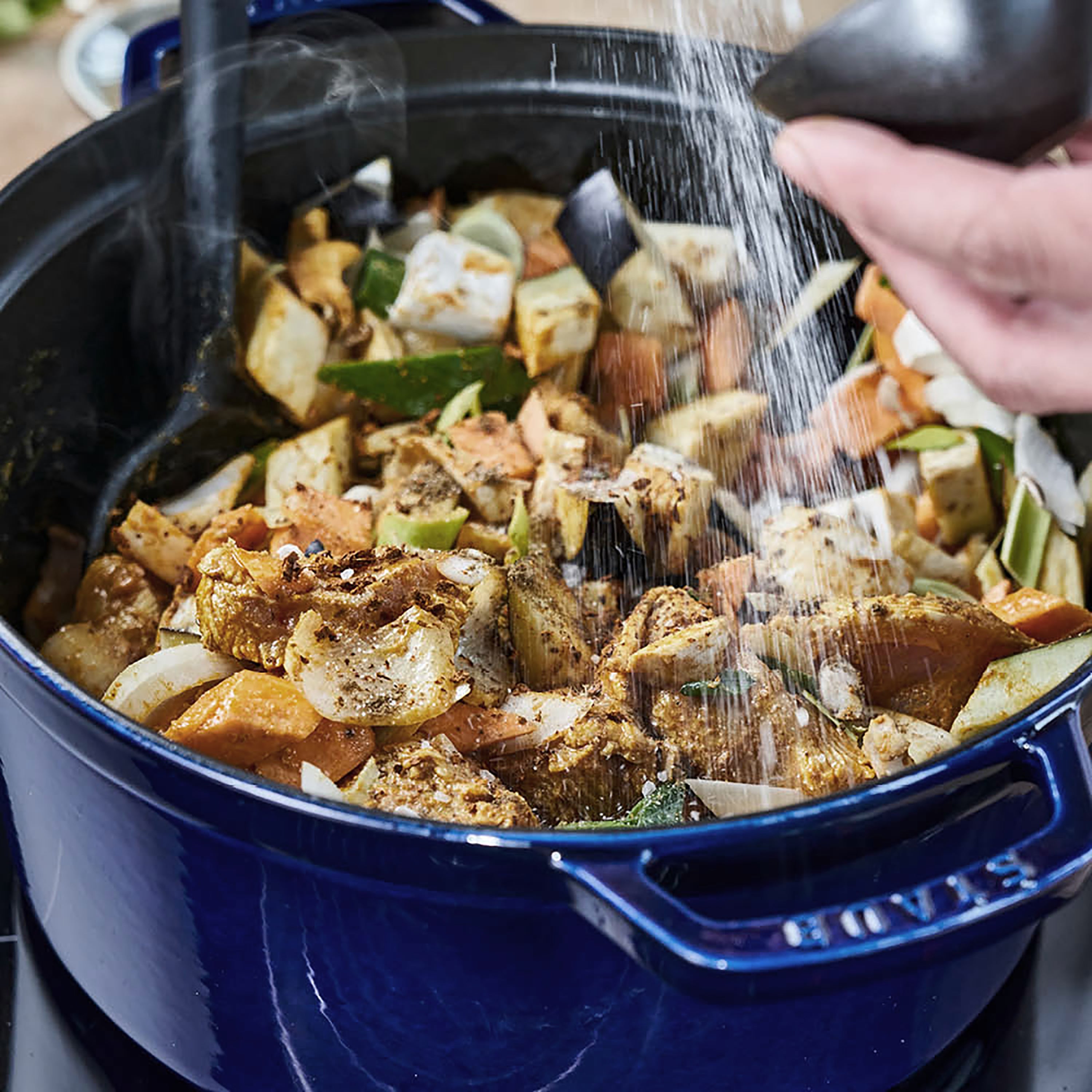 Dutch oven on stovetop showing even heat distribution