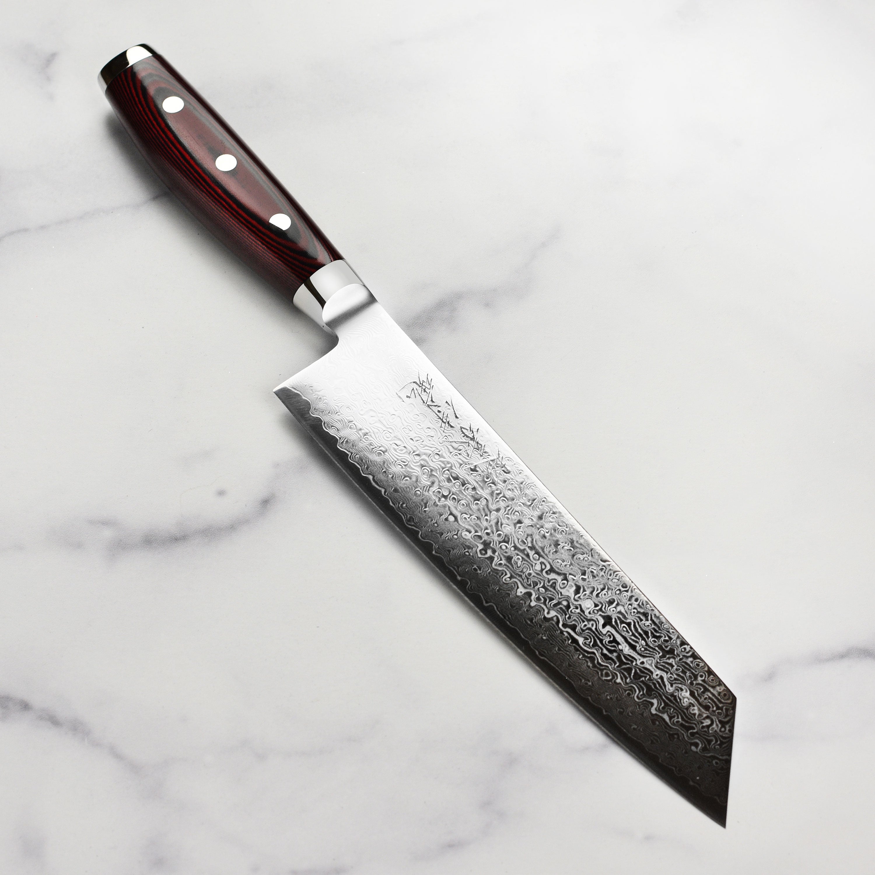 Yaxell Luxe Gou Kiritsuke Knife blade close-up highlighting layered steel construction