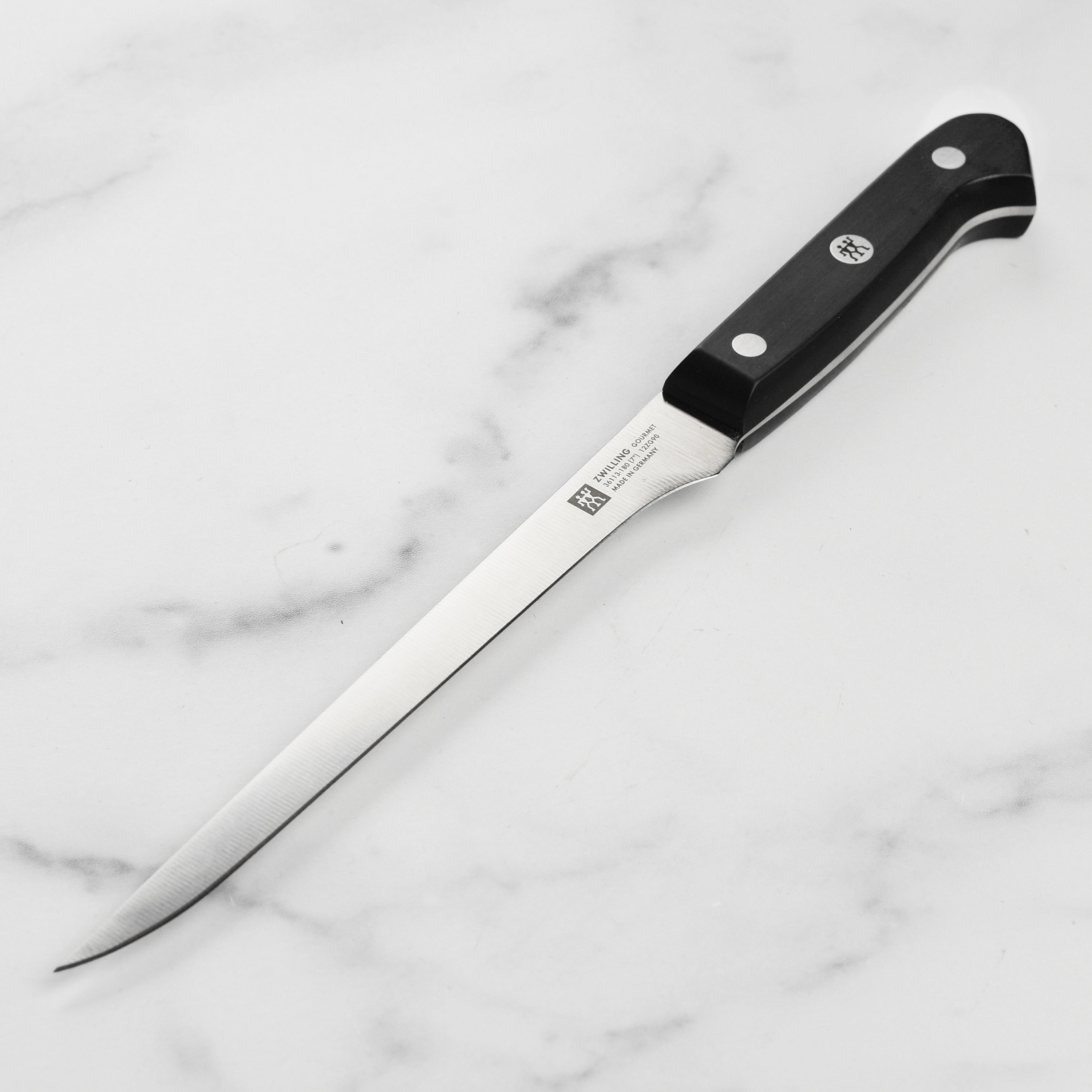 Flexible fish fillet knife with high-carbon stainless steel blade for professional use