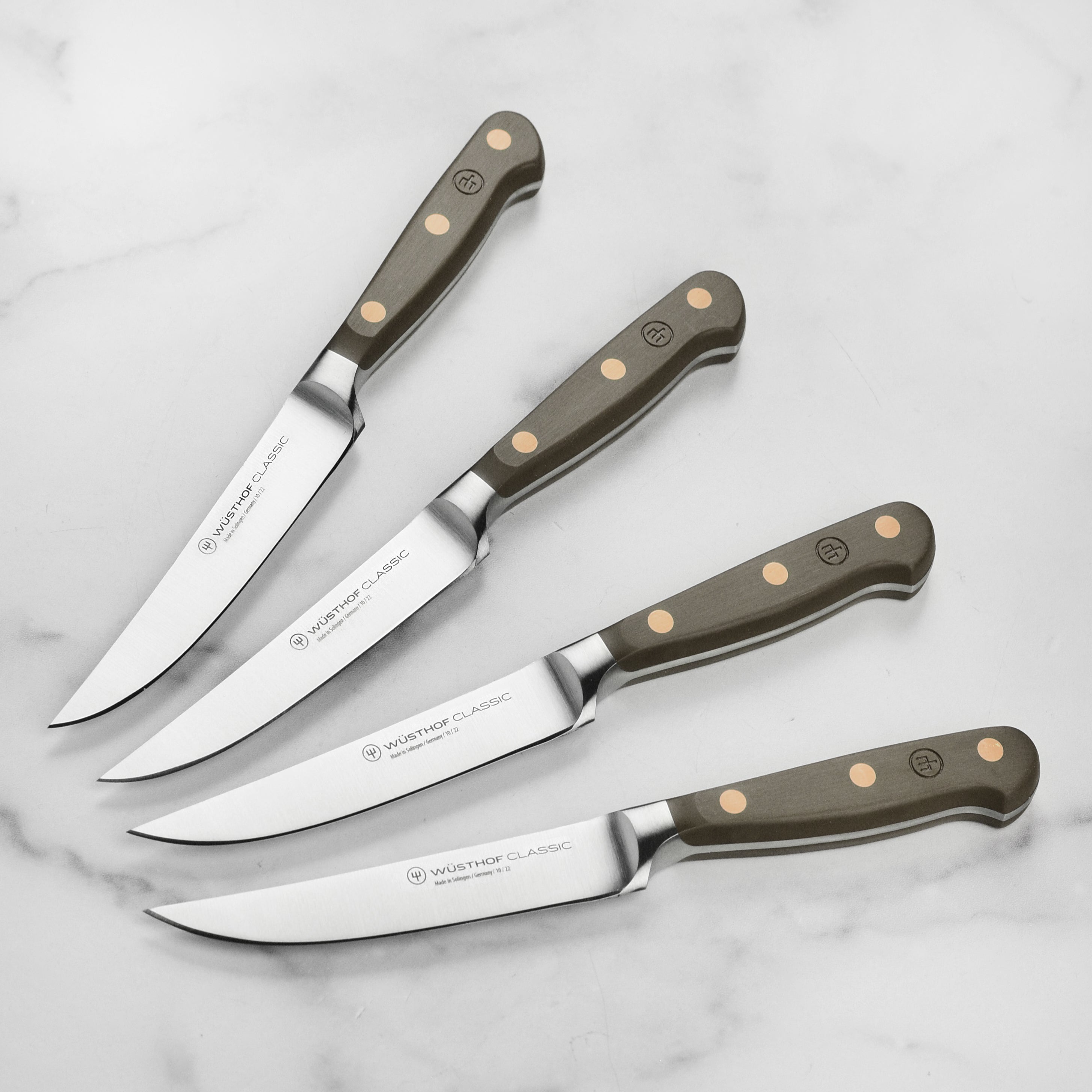 Wusthof Classic Velvet Oyster Steak Knives with sharp blades and ergonomic handles