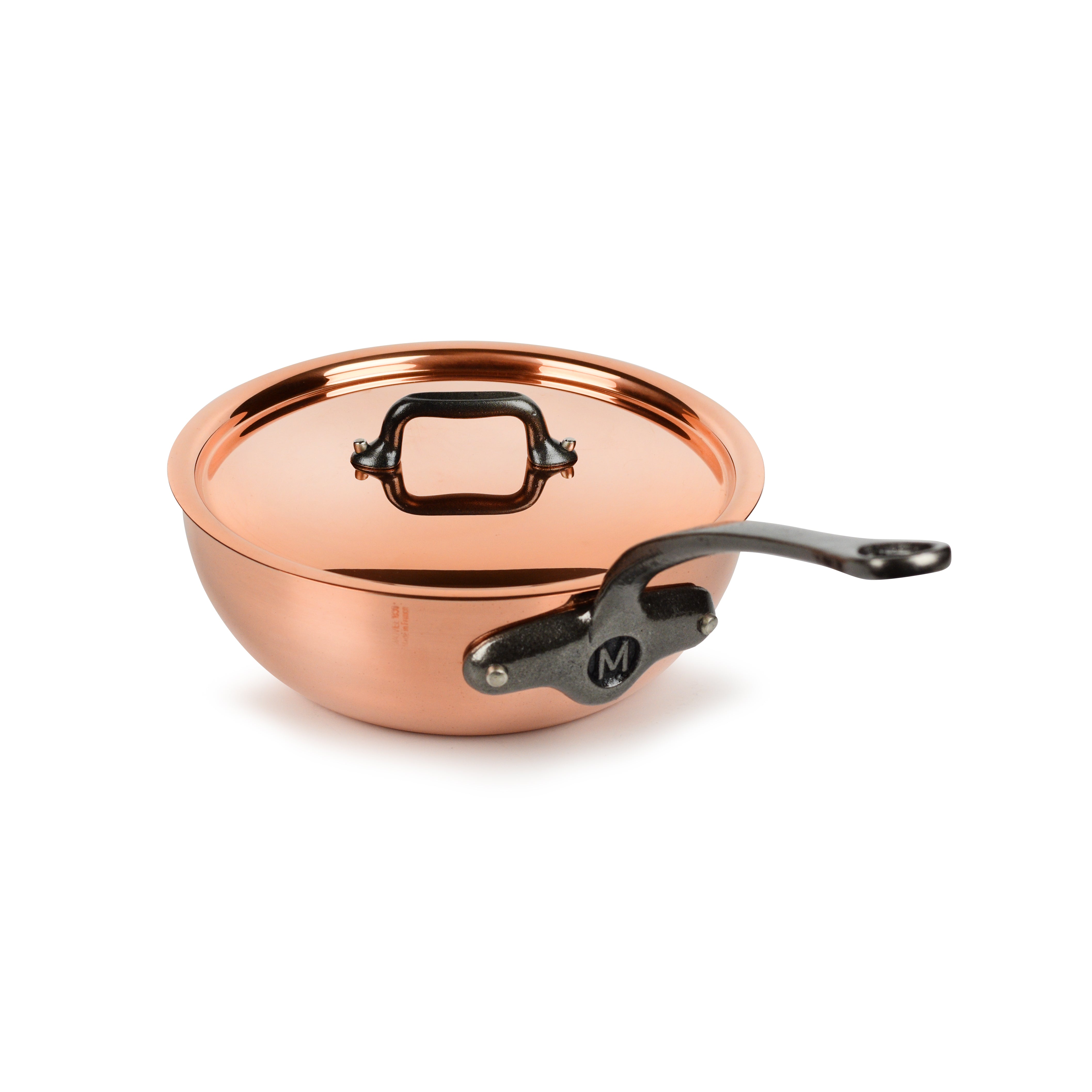 Close-up view of Mauviel M200Ci copper saucepot showcasing its electroplated cast iron handle.